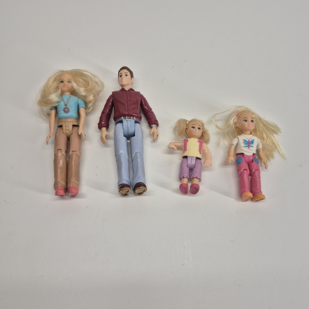 Fisher Price Loving Family Lot of 4 Dolls Early 2000's